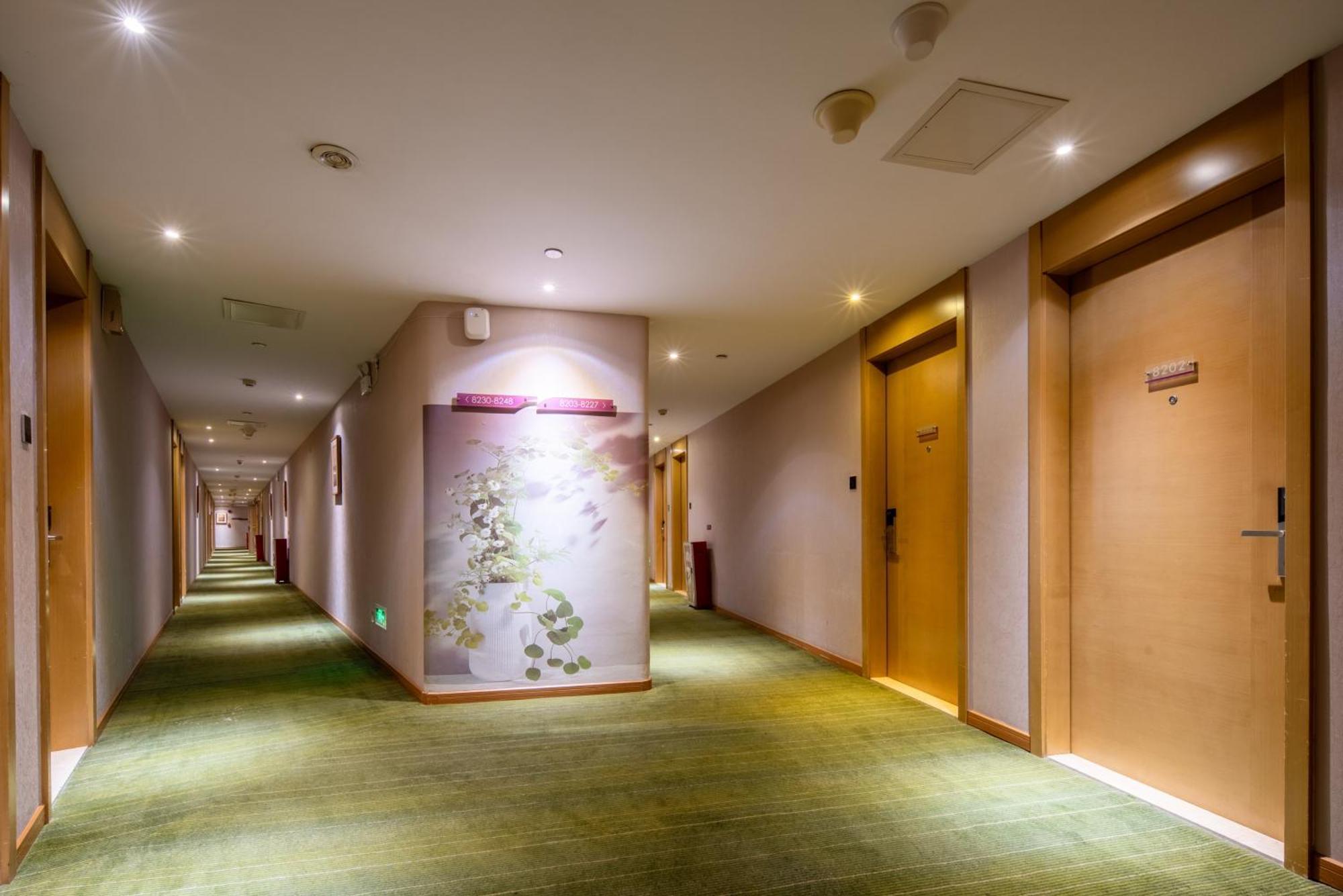 True Go Hotel - Guangzhou International Conference Center Memorial Hall Subway Station Екстериор снимка